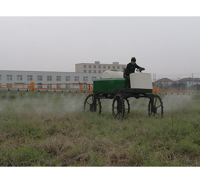 自走高地隙噴桿式靜電噴霧機